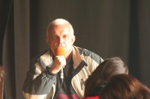 Liviu Ioan Stoiciu, Cenaclul poezie.ro, Cafe Deko, Teatrul Naţional Bucureşti, 9 aprilie 2006.