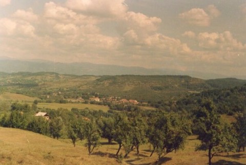 Alimpeşti, vedere dinspre satul Corşor.