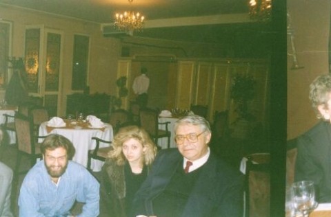 Cu Nicolae Breban, 1996, Cazino Bucureşti, solicitat pentru fotografie de către Dorin Popa.